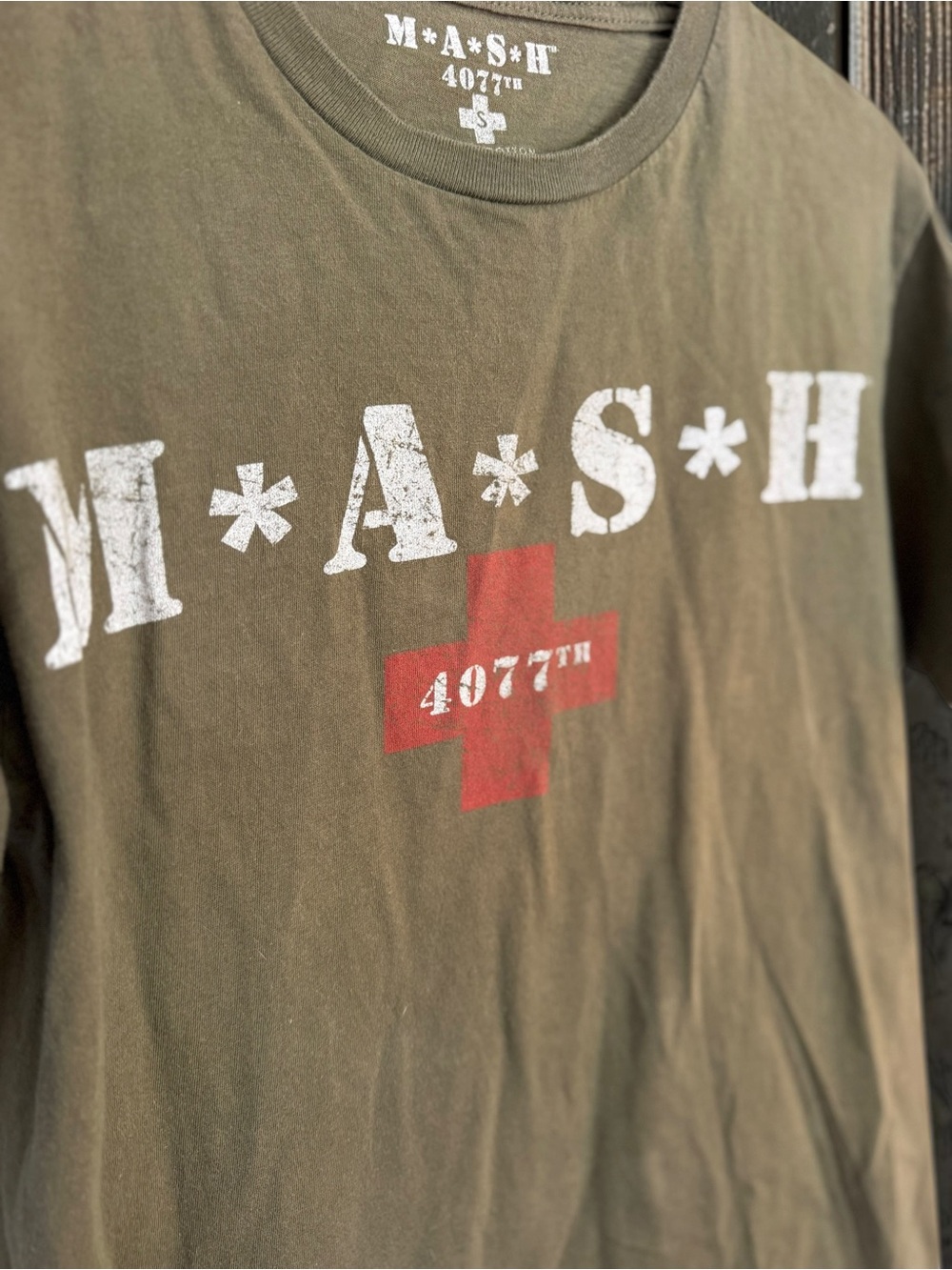 MASH 4077th Graphic Tee Small Olive Green Vintage TV Retro Army Tee - Picture 4 of 5